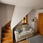 Apartma - Trobentica 28 *