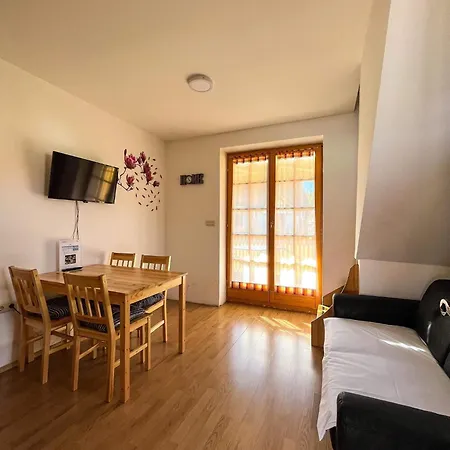 Lägenhet Apartma - Trobentica 28